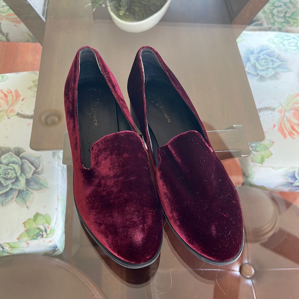 Vintage Velvet, maroon shoes
